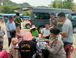 Bakti Kesehatan Digelar Polres Sibolga Dalam Rangka Perayaan Oukumene Paskah Dilapangan Simaremare Sibolga