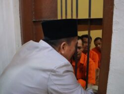 Polres Sibolga Peduli Dengan Tahanan, Berikan Binrohtal Kepada Para Tahanan