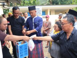 Polres Sibolga Berbagi Daging Hewan Qurban Kepada Masyarakat Kurang Mampu, Dalam Rangka Idul Adha 1445 H