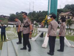 Peringati Hari Bhayangkara Ke-78, Polres Sibolga, Tabur Bunga dan Ziarah Makam Pahlawan