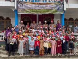 Polri Hadirkan Damai Sejahtera Natal bagi Korban Longsor di Tapanuli Utara