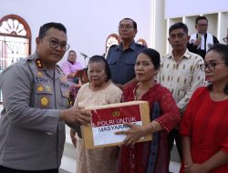 Keluarga Besar Polres Sibolga Laksanakan Natal Bersama Dengan Masyarakat, Bagikan Paket Natal Polri Kepada Warga Terdampak Banjir Dan Longsor