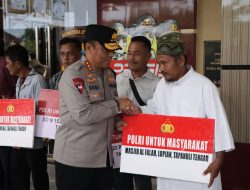 Wakapolri Salurkan Bantuan Kemanusiaan dan Siapkan Sumur Bor bagi Warga Terdampak Banjir Bandang Tapteng