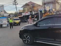 Polres Tanah Karo Gelar Pos Padat Pagi, Arus Lalu Lintas Kabanjahe–Berastagi Terpantau Lancar