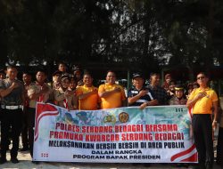 Polres Serdang Bedagai melaksanakan kegiatan kebersihan (kurvey) di Objek Wisata Pantai Sentang
