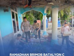 Brimob Batalyon C Bergerak Bersama Warga: Bangun Huntara dan Siapkan Bantuan Sembako