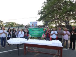 Sat Reskrim Polres Sergai Bagikan Paket Takjil Gratis