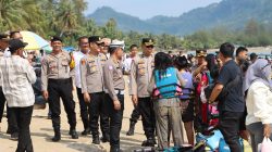 Pastikan Keamanan Libur Lebaran, Kapolres Tapteng Tinjau Langsung Pengamanan Objek Wisata