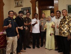 Hangat di Kediaman Ketua DPRD Binjai,Kapolres Binjai Hadiri Halalbihalal Bersama Forkopimda Penuh Kekompakan dan Syukur