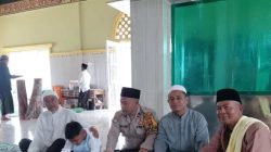 Masih Suasana Lebaran, Bhabinkamtibmas Polres Tanah Karo Sambangi Masjid Pererat Silaturahmi dengan Warga