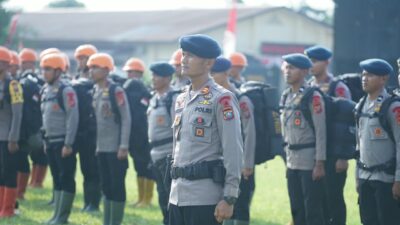 Brimob Sumut Bergerak ke Karo, 100 Personel Siap Temani Warga di Tengah Erupsi Gunung Sinabung