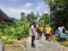 Tanggap Bencana, Polsek STM Hulu Bantu Aktifkan Jalur Alternatif Bersama Masyarakat
